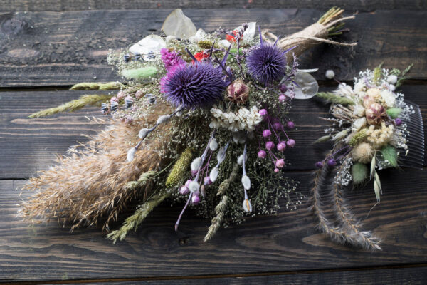 Dried Greenery Thistles Bouquet – VanCortlandt Farms