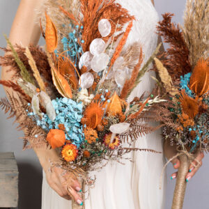 wedding-sets - fall-autumn-burnt-orange-rust-sage-green-blue-terracotta-wedding-bouquet-flowers-with-pampas-grass-thistle-lunaria-dried-flower-SET-2021-14