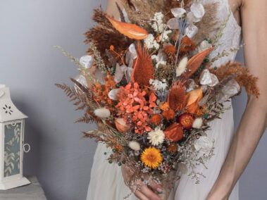 Gallery 17 wedding-sets - fall-autumn-burnt-orange-rust-wedding-bouquet-with-terracotta-thistle-flowers-with-pampas-grass-lunaria-fern-dried-wildflowers-SET-2021-11