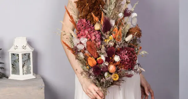 wedding-sets - fall-autumn-burnt-orange-rust-with-hydrangea-wedding-bouquet-dried-flower-thistle-terracotta-pampas-grass-lunaria-flowers-SET-2021-00