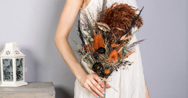 wedding-sets - fall-autumn-orange-black-gold-gothic-pampas-grass-wedding-bouquet-with-teasel-thistle-dried-flowers-SET-2021-07