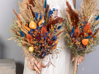 Gallery 9 wedding-sets - fall-autumn-orange-navy-blue-wedding-bouquet-with-teasel-pampas-grass-thistle-dried-flowers-SET-2021-09